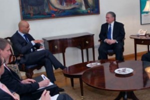 Արտգործնախարարն ընդունել է Ջեյմս Ապատուրային