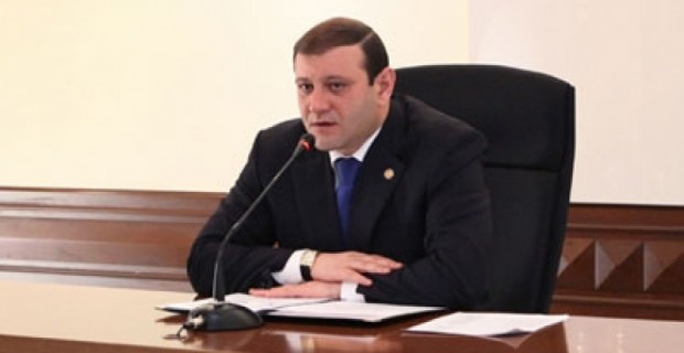 Հանձնարարվել է ամենօրյա հսկողություն սահմանել ասֆալտապատման 
աշխատանքների որակի նկատմամբ