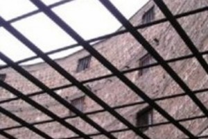 Inmate Hangs Himself in Prison Shower