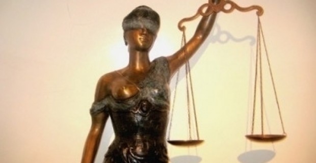 Summary of legal suits filed against mass media outlets: Compensation demands trending 
downwards