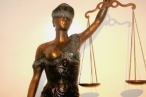 Summary of legal suits filed against mass media outlets: Compensation demands trending 
downwards