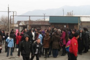 Աքորու դպրոցի ոդիսականը շարունակվում է. «Սիմոնյան Անուշ» բառերը դարձել են «Փնջոյան Խորեն»