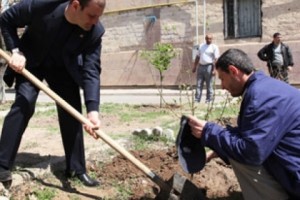 Տարոն Մարգարյանը այցելել է հաշմանդամ երեխաների «Փրկություն» կենտրոն