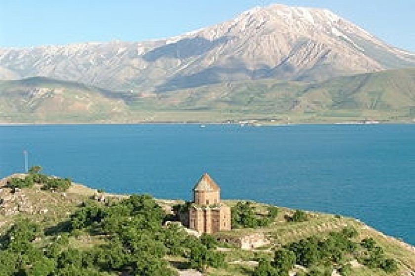 Թուրք հասարակությունը տեղյակ չէ Սբ. Խաչի գմբեթին բացակայող խաչի խնդրից