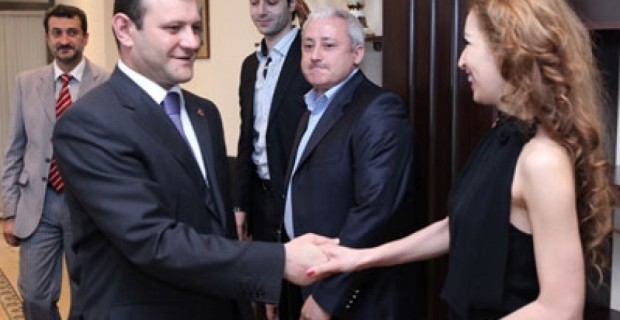 Տարոն Մարգարյանը հյուրընկալել է պարարվեստի գործիչներին