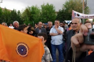 Heritage Party Campaigns in Ararat: "Do you want to remain in the past?"