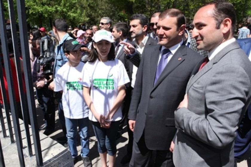 Պաշտոնապես բացվել է Երևանի կենդանաբանական այգու հերթական տարեշրջանը