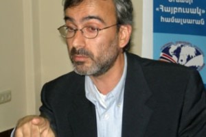 Ժիրայր Սեֆիլյան. «Պետք չէ կարևորել Սերժ Սարգսյանի այցը Մաշտոցի պուրակ»