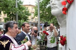 Rose Day Celebrates 300th Anniversary of Sayat Nova