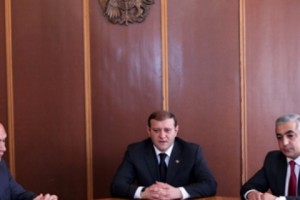 Տարոն Մարգարյանը ներկայացրել է Նոր Նորք վարչական շրջանի նոր ղեկավարին