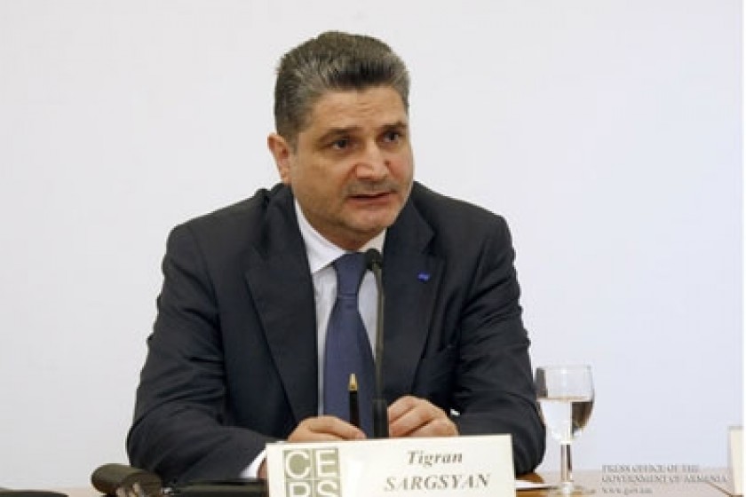 Վարչապետ. «Մենք կոռուպցիայի դեմ պայքարը պետք է սկսենք վերևից»
