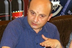 Степан Сафарян: “Отвечать на военную авантюру военными действиями мало”