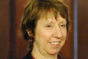 Catherine Ashton Calls on "Both Sides" Strictly to Respect the Ceasefire