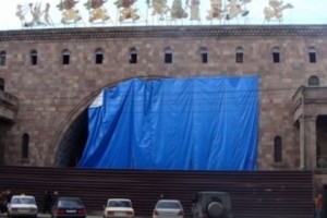 Committee Finds Construction Abuse at Yerevan Covered Market; Demands New Design Blueprint