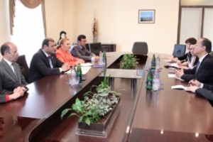 Ճապոնական «Սոկա Գակկայ Ինտերնեյշնլ» միջազգային ասոցիացիայի 
ներկայացուցիչները՝ քաղաքապետարանում