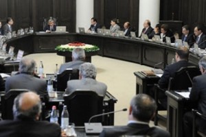 Նախագահ. կառավարությունում հեղափոխություն չի արվել՝ բարեփոխումների թափը 
չջարդելու համար