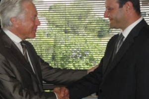 Երևանի քաղաքապետն ու Մարսելի քաղաքային համայնքի նախագահը քննարկել են 
համագործակցության ընդլայնման հարցեր