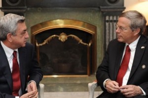 President Sargsyan Congratulates American People on Independence Day