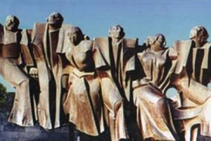 Будут уточнены места установки скульптур “Горный танец” и “Памятник читателю”