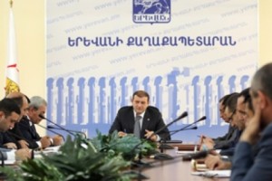 Տարոն Մարգարյանը Դավթաշեն վարչական շրջանին պարգևատրել է 3 մլն դրամով