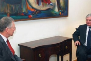 German Ambassador Hands Credentials to RA Foreign Minister
