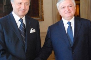 Foreign Ministers of Armenia and France Meet in Paris