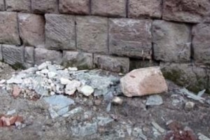 Բնակելի տան պատը փլուզվել է