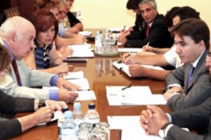 Փոխվարչապետն ընդունեց ԵԽ տեղական եւ տարածքային իշխանությունների կոնգրեսի 
դիտորդական առաքելության պատվիրակությանը