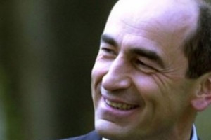 Ի գիտություն Հայրապետյանի՝ Քոչարյանի շունը դատարկ տեղը չի հաչում