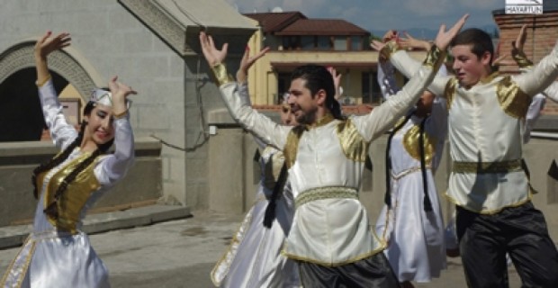 Թբիլիսիում նշվեց «Խաչվերաց» տոնը և «Սուրբ Գևորգ» առաջնորդանիստ եկեղեցու 
վերականգնողական աշխատանքների մեկնարկը