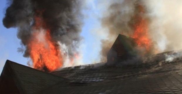 Suspicious Fire Rips Through Harsnakar Restaurant
