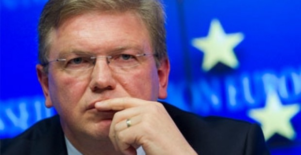 EU Commissioner Füle Signs Financing Agreements with Armenia