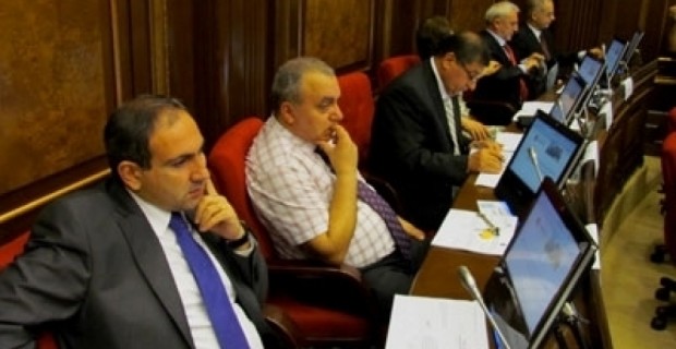 Opposition MP Nikol Pashinyan in Parliament Criticizes Domestic, Foreign Policies