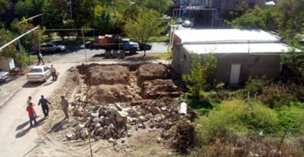 Ահազանգ Արզումանյան փողոցից. ծառեր են հատվել