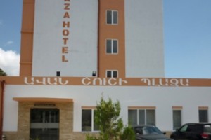 Shushi Avan Plaza Hotel Director Refutes News of Sick Guests