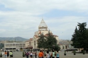Արա Հարությունյան. Արցախում վարելահողերի մի զգալի մասը չի մշակվում հատկապես գյուղապետների մեղքով