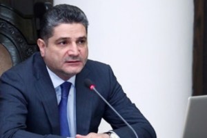Armenian PM Slams &quot;Disappearance&quot; of 200 Million in School Construction Funds