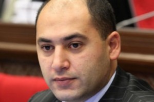 Мартун Григорян избран председателем постоянной комиссии НС