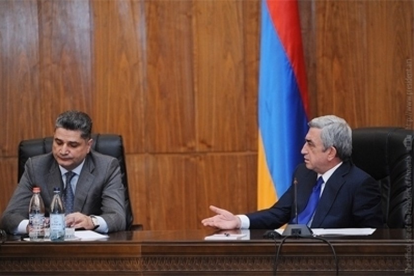«Չորրորդ ինքնիշխանություն». Տիգրան Սարգսյանի ականջից հեռու
