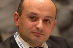 Ստյոպա Սաֆարյանը դիմել է ԿԸՀ-ին