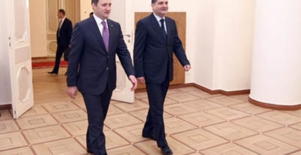 Armenian PM Meets with Moldovan Counterpart in Yerevan