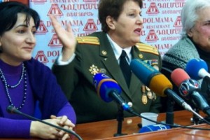 Կանայք՝ բանակի օրվա առիթով