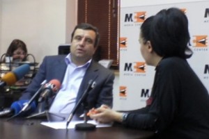 Էպոսագետը դժգոհում է` իրեն եթեր չեն տրամադրում