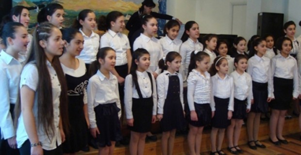 Երաժշտական գործիքներ եւ աուդիո-վիզուալ սարքավորումներ՝ արվեստի դպրոցին