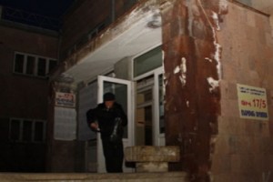 Печать на избирательной урне была повреждена: 1300 бюллетеней против 1000 избирателей