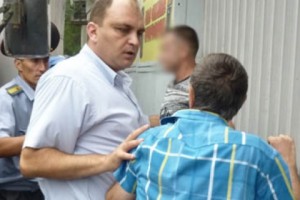 Директор спортшколы о «хулиганском поведении» главы Арабкирского района и члена совета 
старейшин Еревана