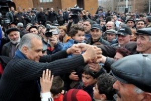Raffi Hovannisian Continues Presidential Victory Tour across the Republic
