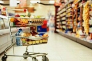 В феврале цены на продовольствие, транспорт и одежду снизились, на лекарства и топливо – 
повысились