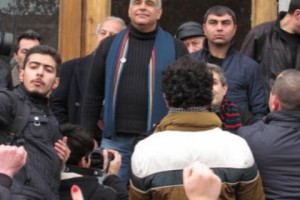 “Серж Саргсян будет приведен к присяге только через мой труп”: Раффи Ованнисян вновь 
объявил голодовку