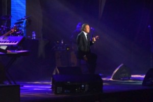 «Բրավո, անուշ Խուլիո». կայացավ Խուլիո Իգլեսիասի մենահամերգը (լուսանկար)